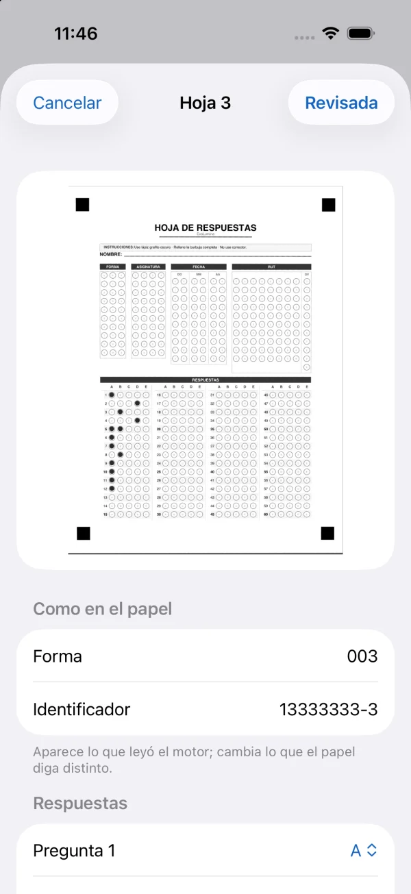 La revisión de una hoja de respuestas fotografiada